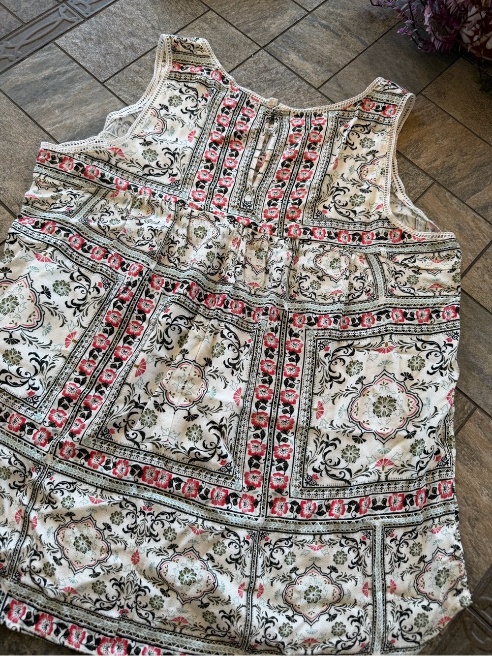 NWT Maurice’s Floral Trim Tank - Picture 6 of 9